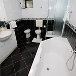 Appartement Apartment Argus 1 - Makarska Center - 3 Bedroom *