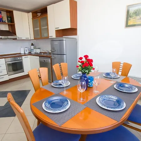 Apartment Argus 1 - Makarska Center - 3 Bedroom Appartement Makarska